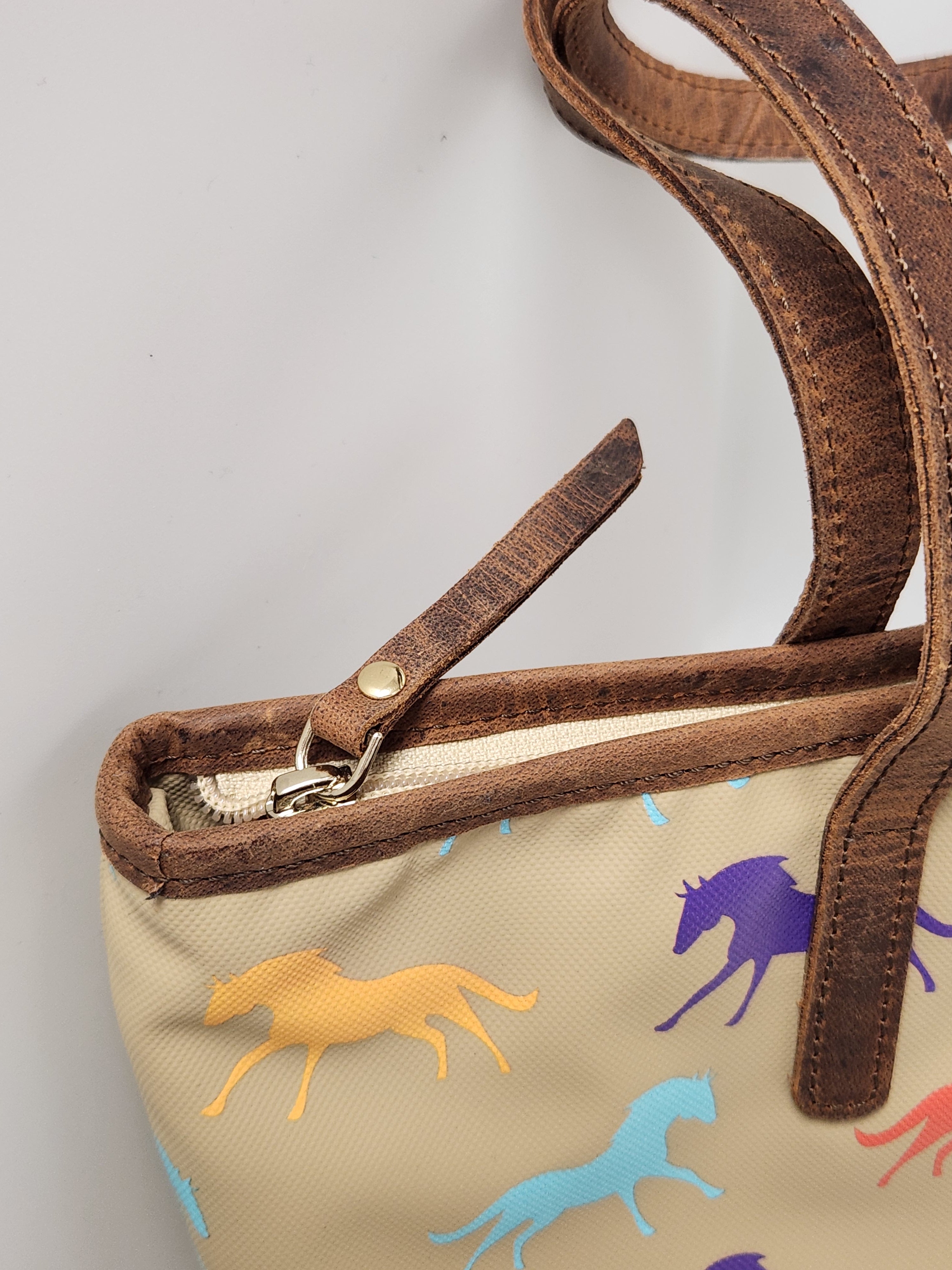 Silhouette Horse Bag - Large