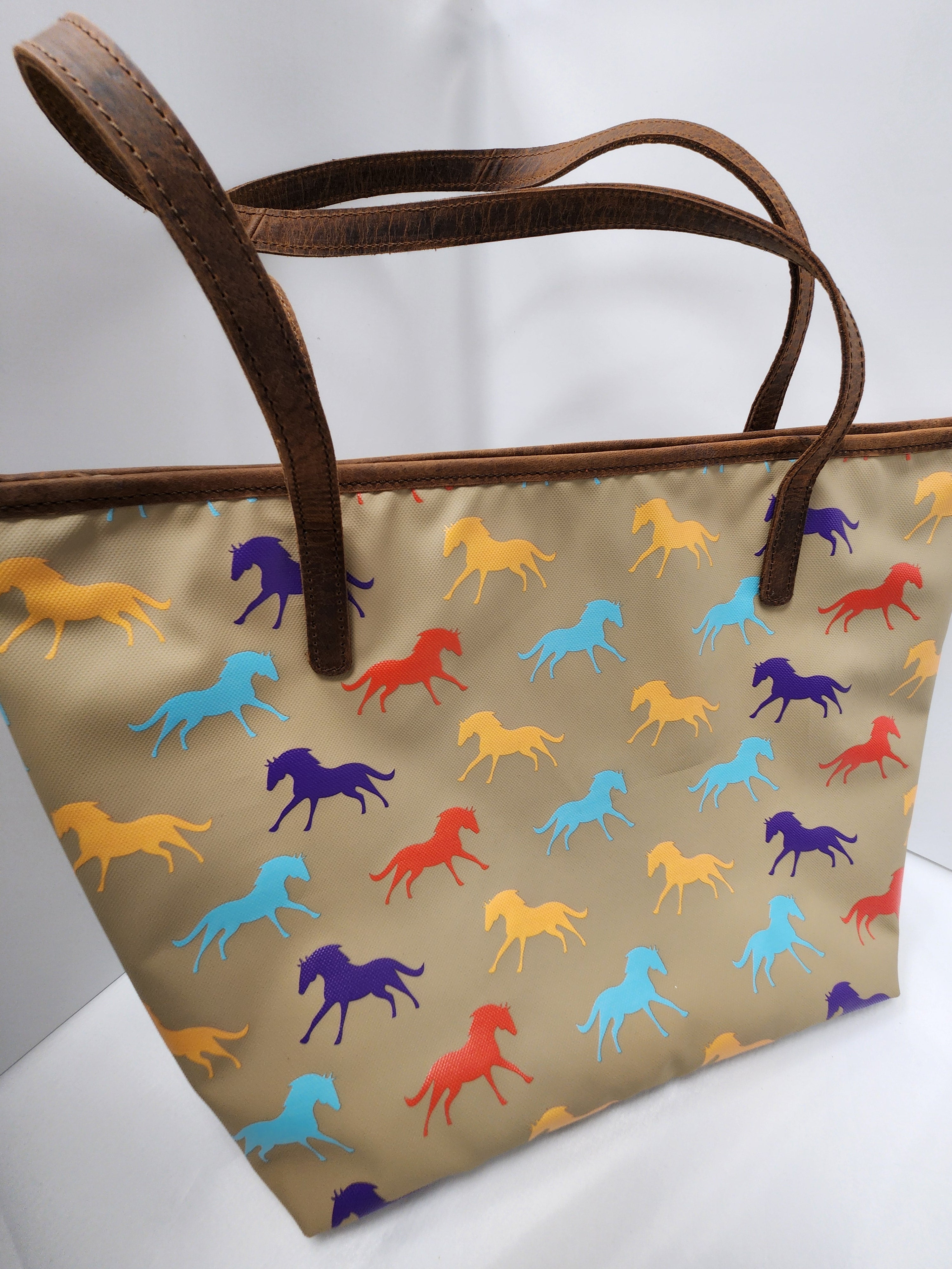 Silhouette Horse Bag - Large