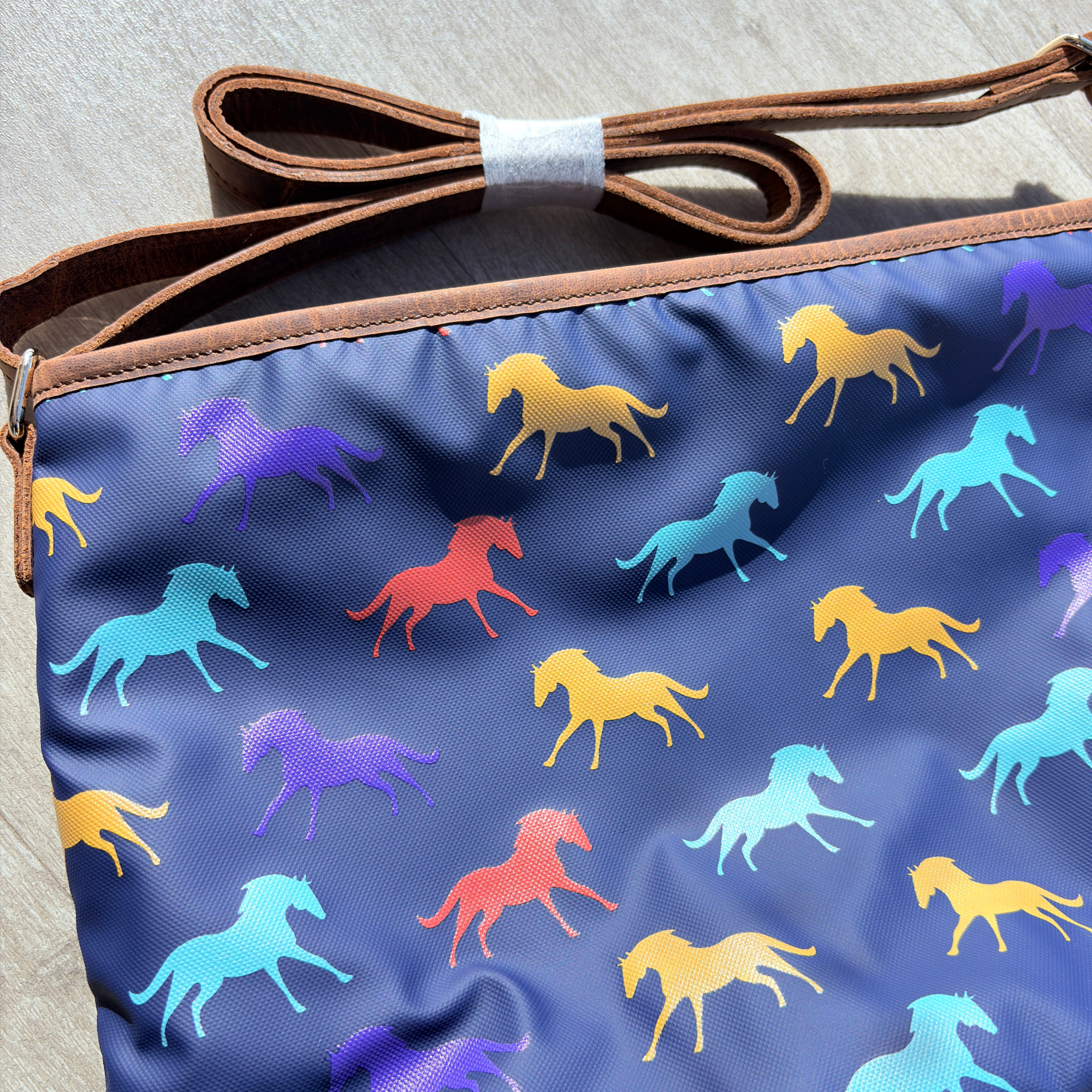 Silhouette Horse Bag - Small FEI Official Store